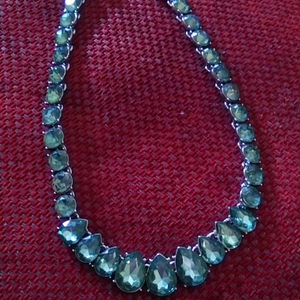 🤑3/$18 Aquamarine Colored Necklace